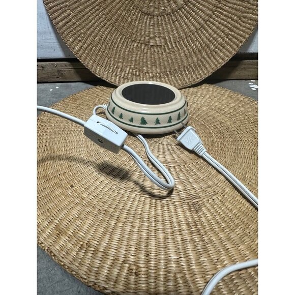 Holiday Tree USB Mug Warmer - Picture 7 of 7